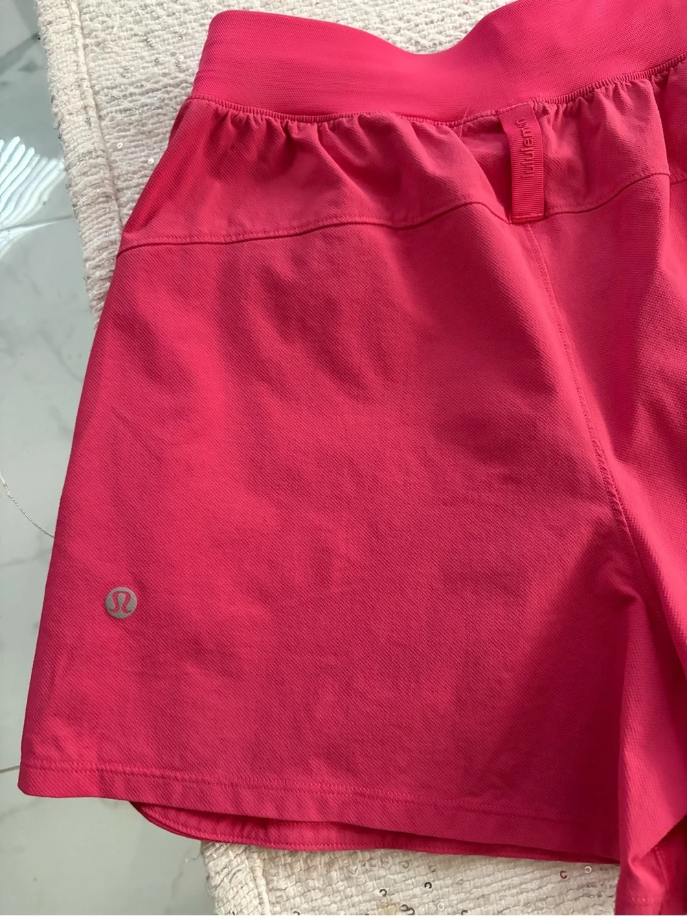 lululemon athletica lightweight athletic